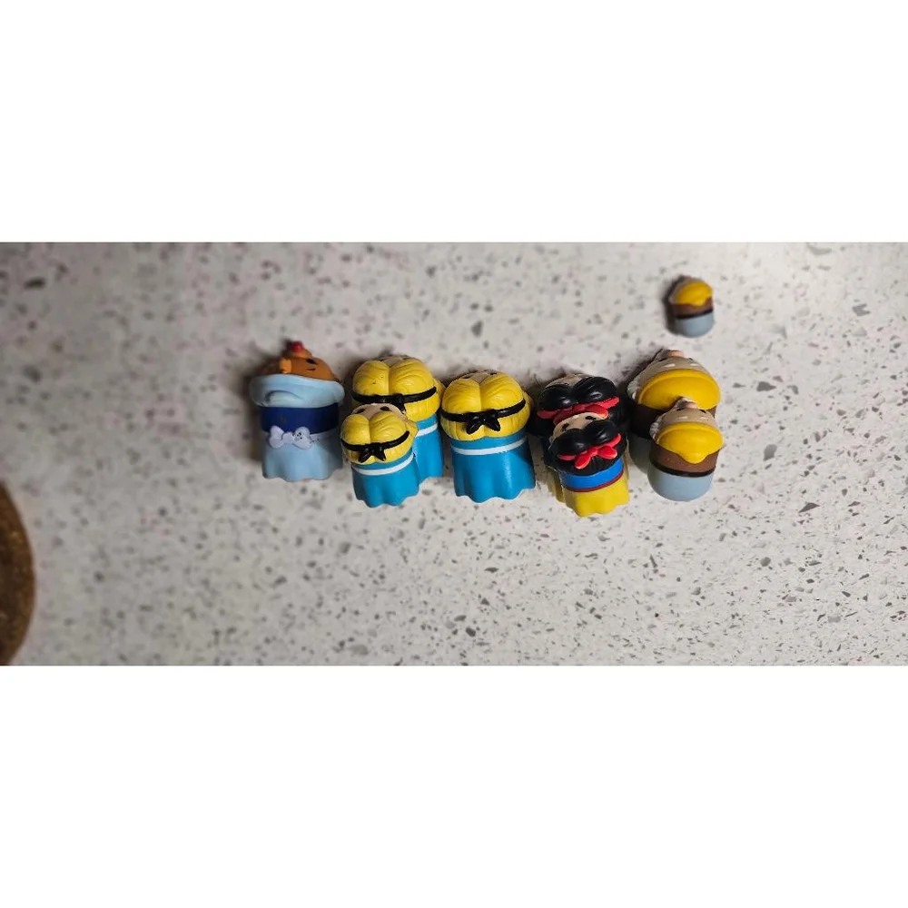 Set of 9 Disney Tsum Tsum stackable vinyl figures featuring classic characters: